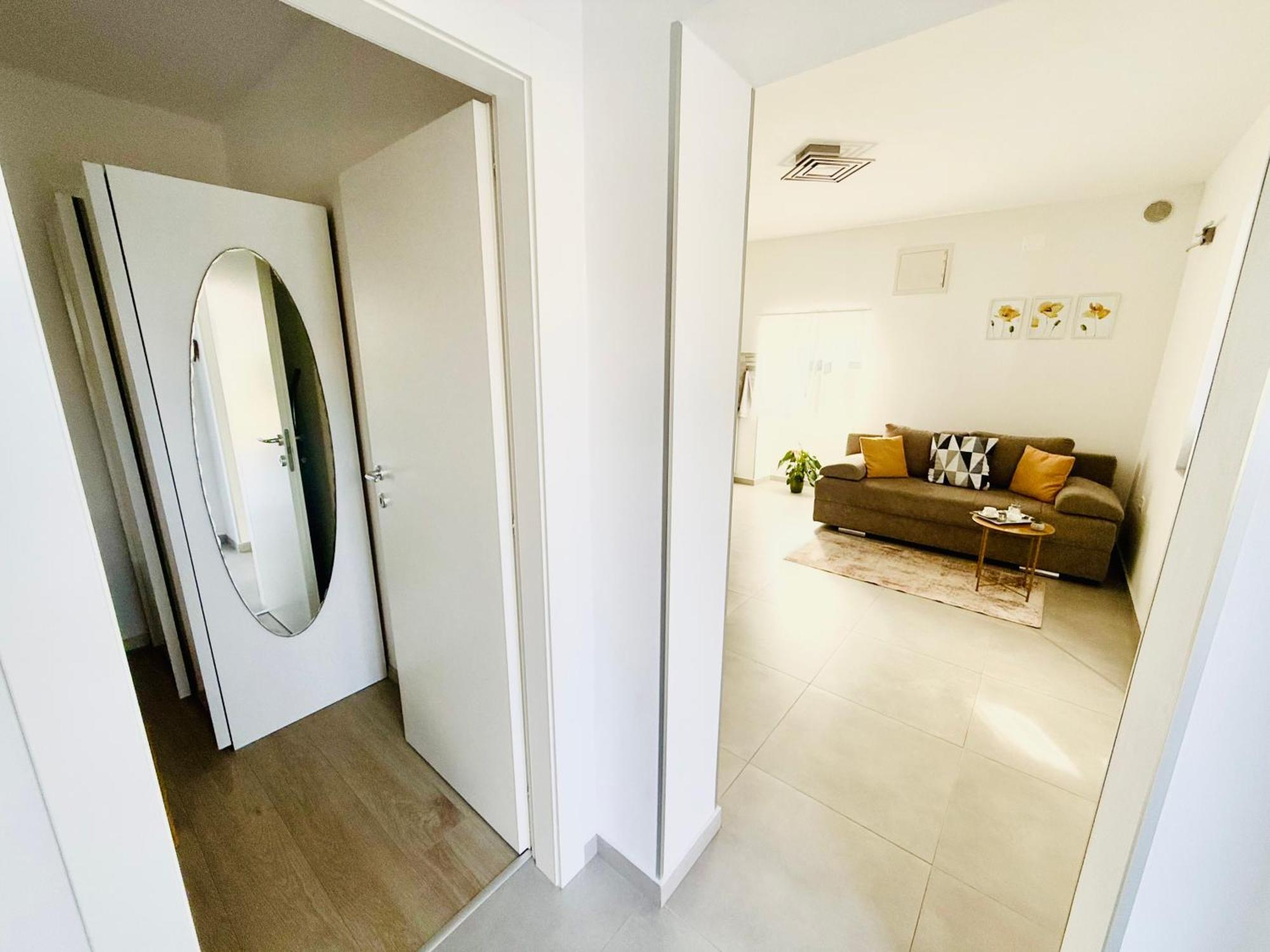Apartment Erika - For 2 Near The Beach Pula Exterior foto