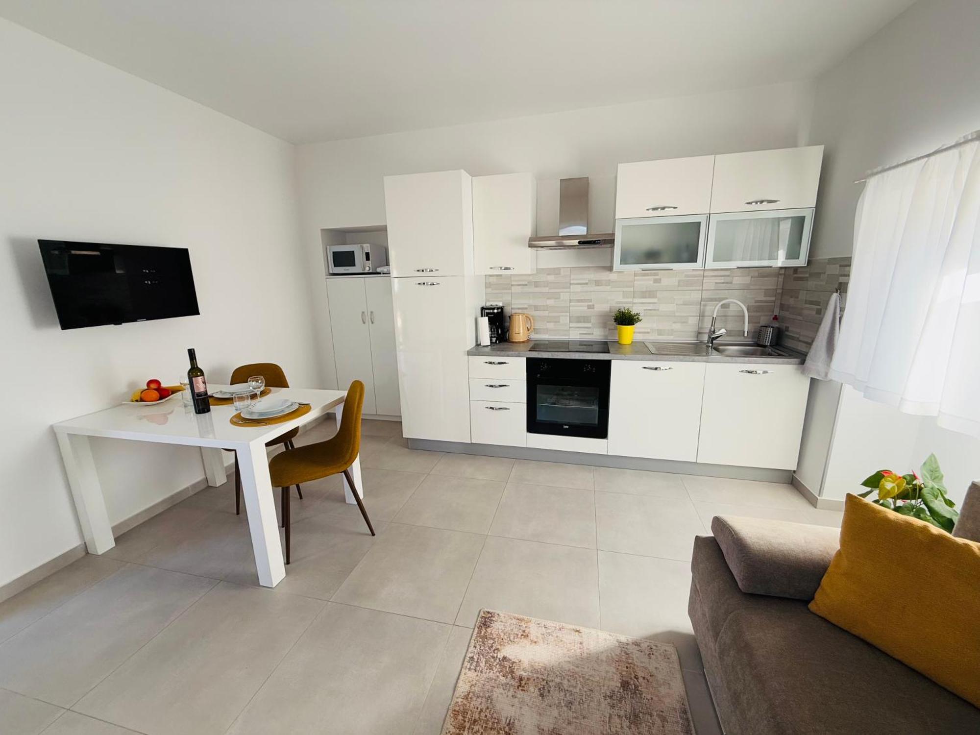 Apartment Erika - For 2 Near The Beach Pula Exterior foto