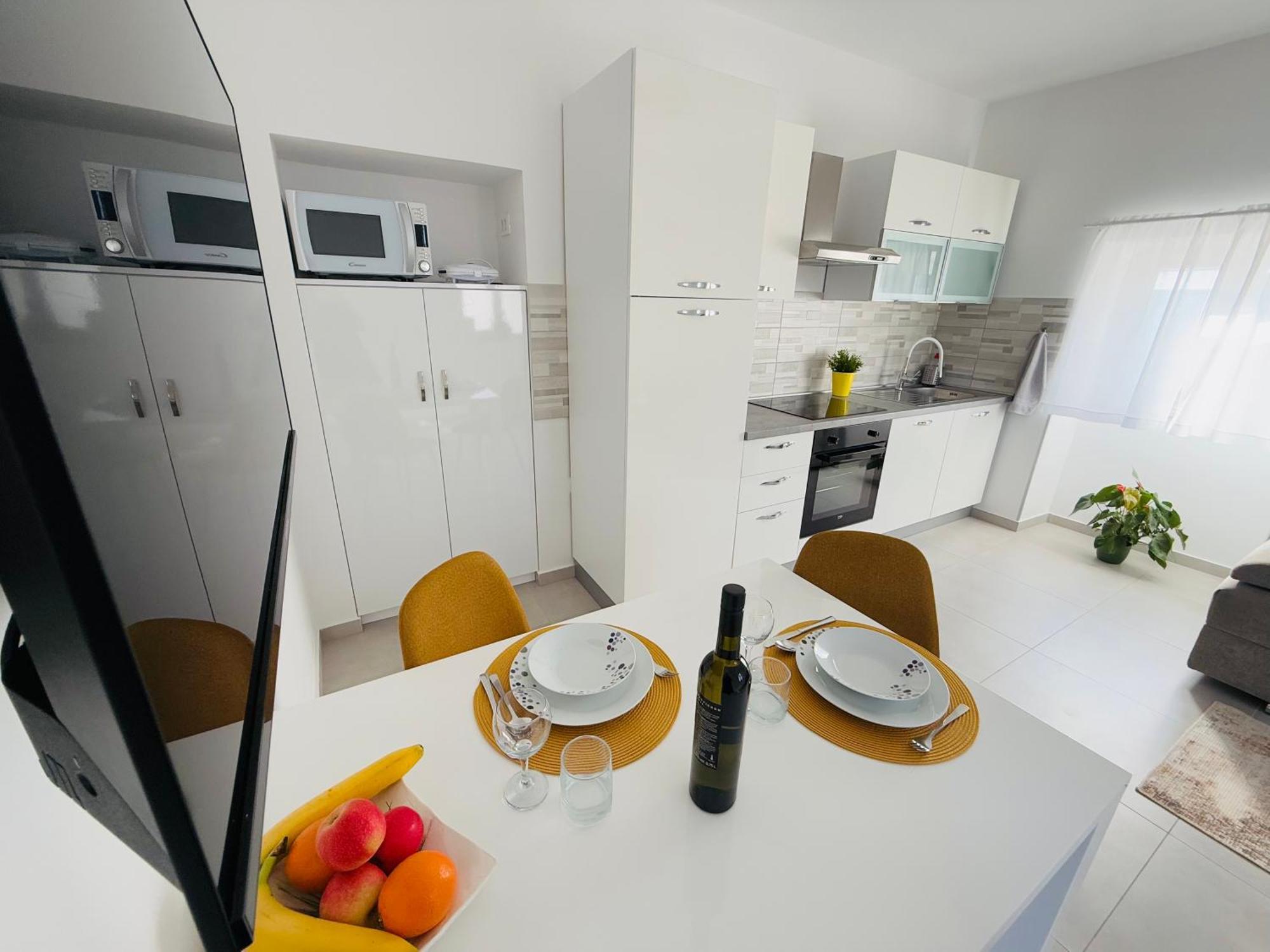 Apartment Erika - For 2 Near The Beach Pula Exterior foto