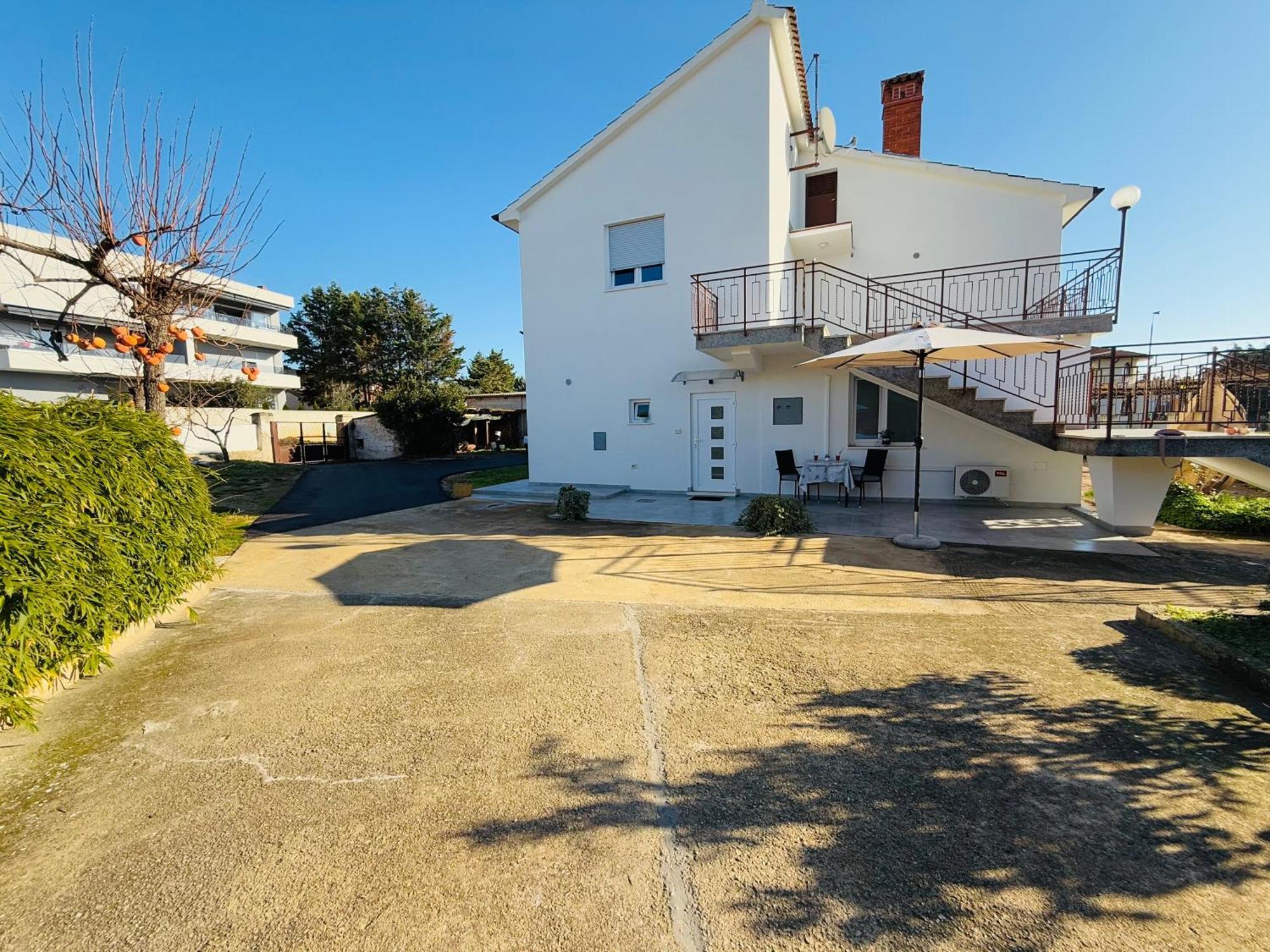Apartment Erika - For 2 Near The Beach Pula Exterior foto